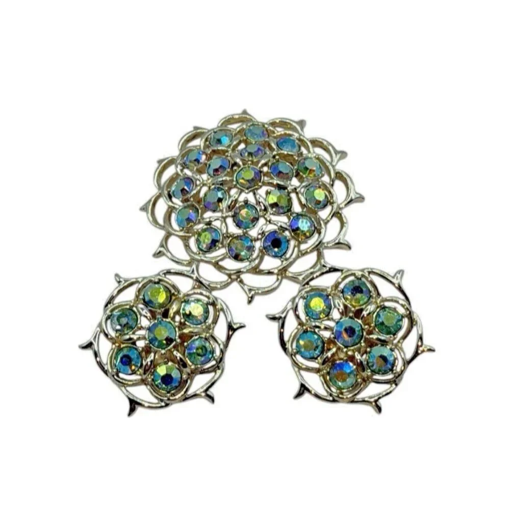 Sarah Coventry Vtg Aurora Borealis Rhinestone Limelight Pin  Brooch Earrings Set - Picture 7 of 7